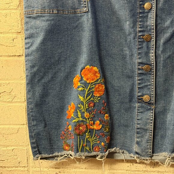 Est 1946 Plus Size 24W Denim Skirt Button Front Floral Embroidery Raw Hem - Picture 4 of 10